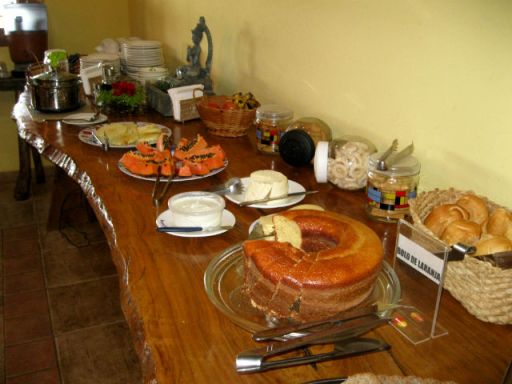 cafe da manha pousada