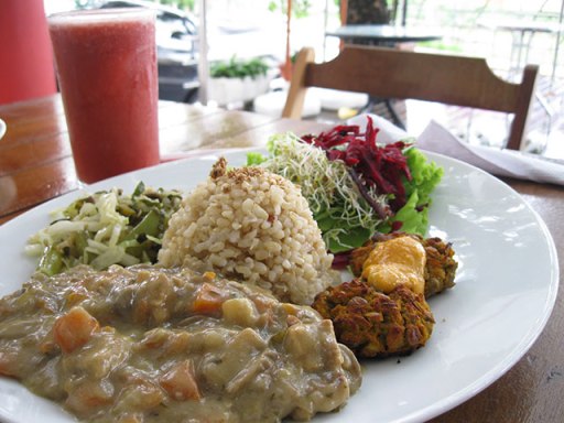 prato de comida vegetariano