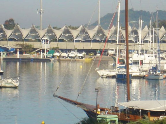 barco na marina da gloria