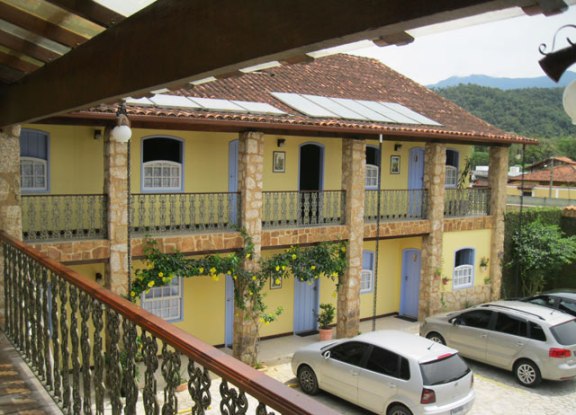 pousada com estacionamento paraty