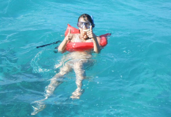 blogueira mergulhando