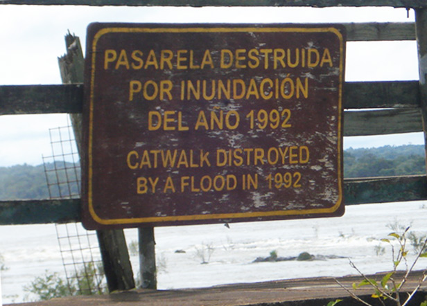 passarela inundacao