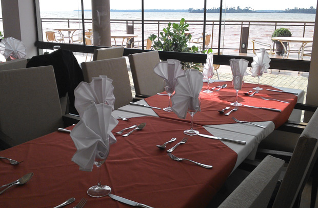 restaurante lindas mesas