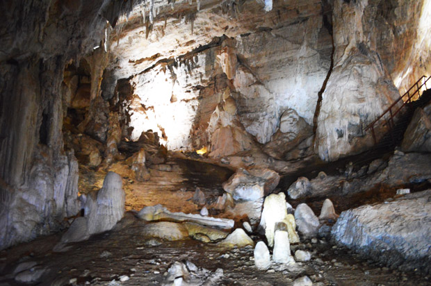 caverna em bonito ms