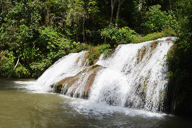 cachoeira pocao bonito