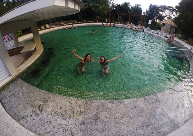 area de piscina rio quente resorts