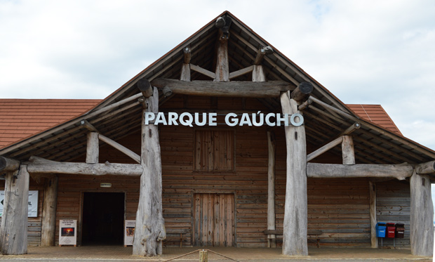 entrada parque gaucho