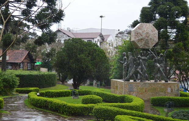 Monumento nova petropolis