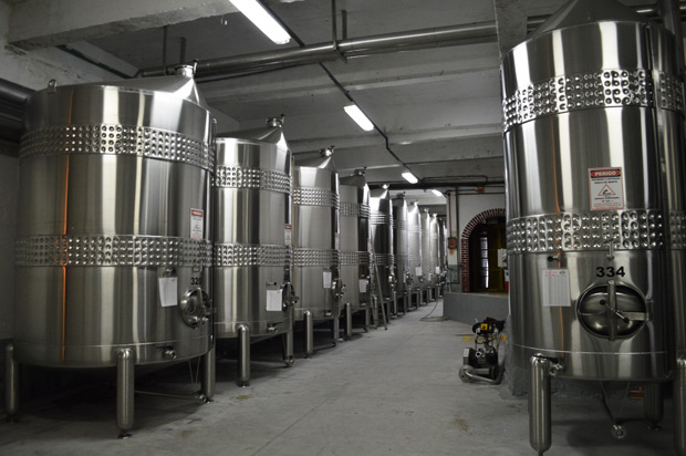 tonel de vinho em aluminio